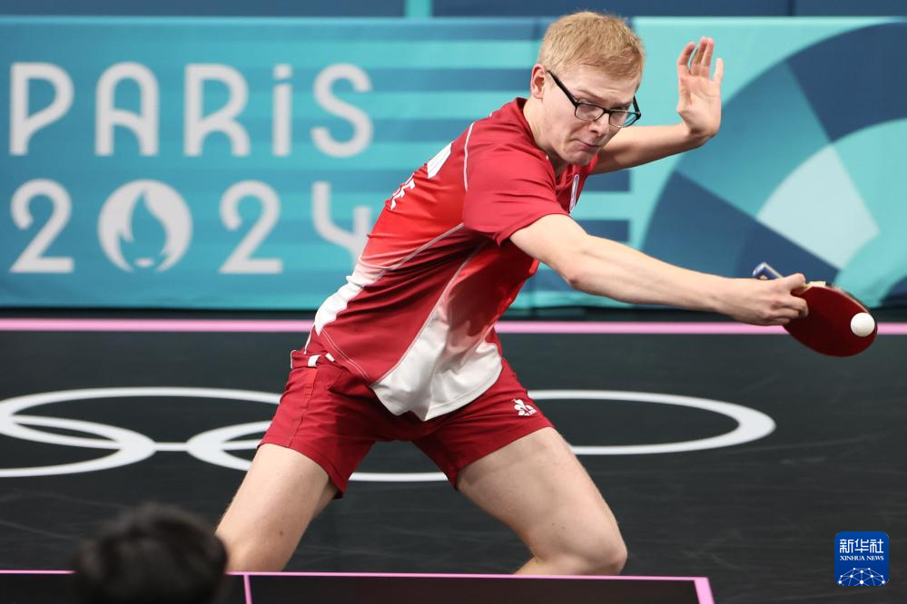 球队回到主 球队回到主